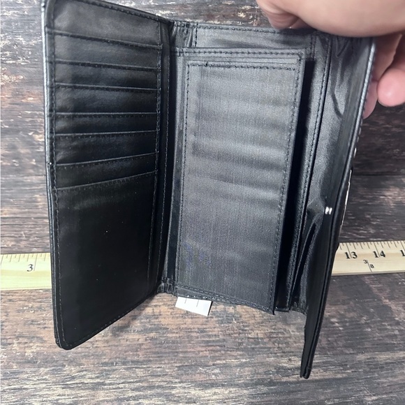 GU3SS Black Women's Wallet NWT - Picture 4 of 6